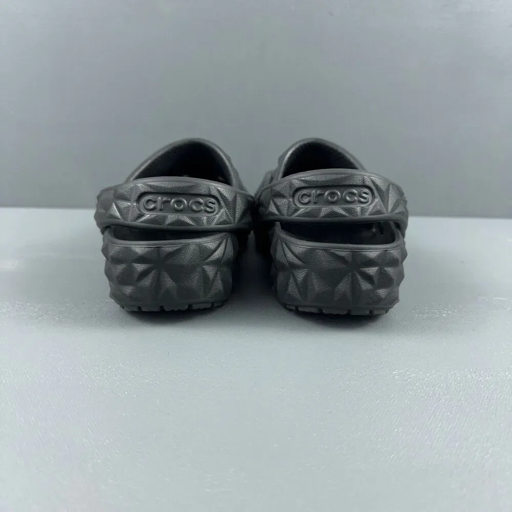 Crocs Kids Classic Geometric Clogs Black size 11 C Boys Girls Unisex Sandals